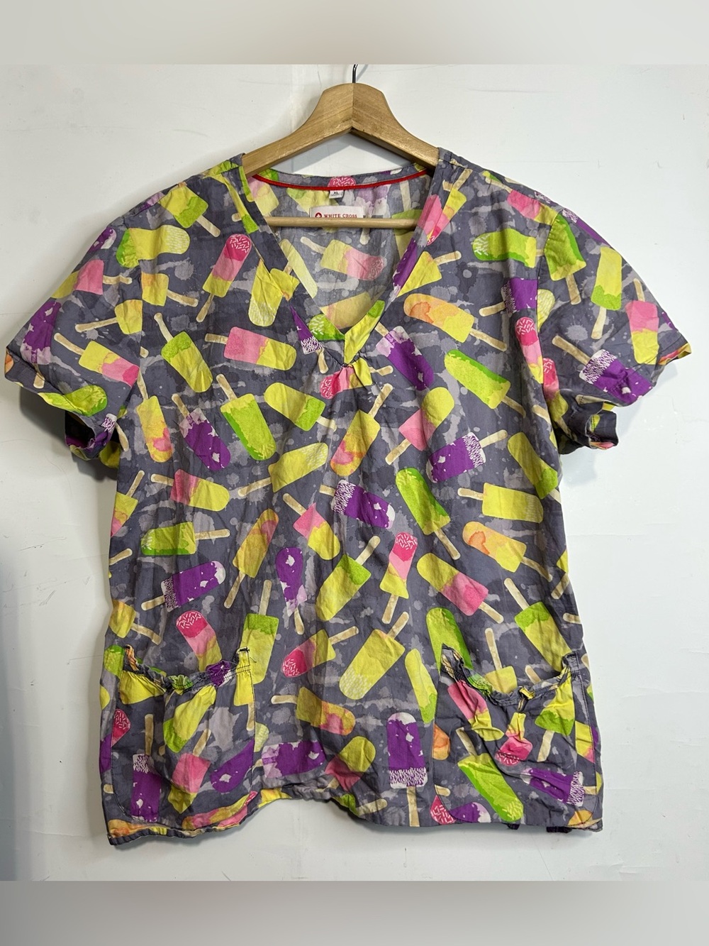5 for $25🔥White Cross Popsicle Print Scrub Top XL